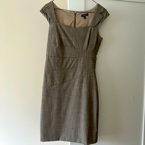 Women’s dress